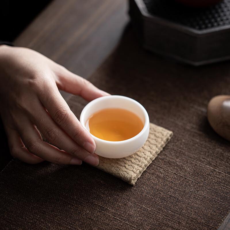 Su's White Porcelain Tasting Teacup Set