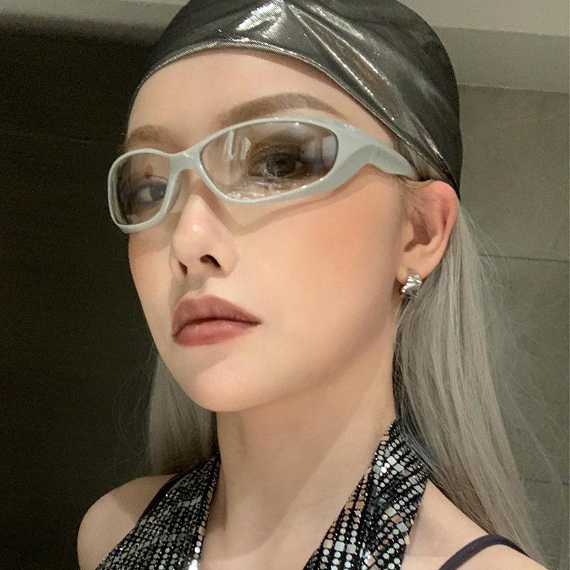 Punk Style Women's Sun Glasses Y2K Stylish Anti-reflective Designer Sunglasses Woman Stage Performance Men Sunglass