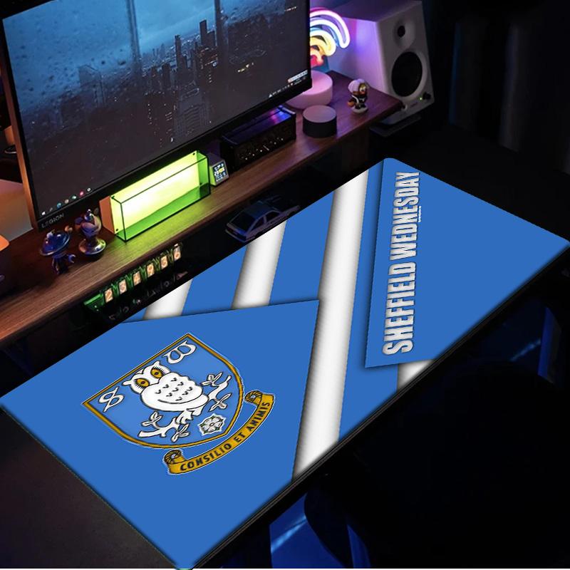Sheffield Wednesday Crest mouse pad, rubber base, esports desk mat, mouse pad for gamers and office use, gaming desk , easy to clean mat