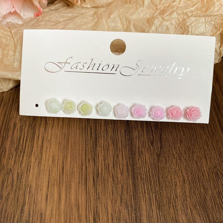 

Набор серег-пусет с цветами из смолы, простые, маленькие и универсальные серьги, женская мода, милые серьги в стиле «маленькая свежесть»
