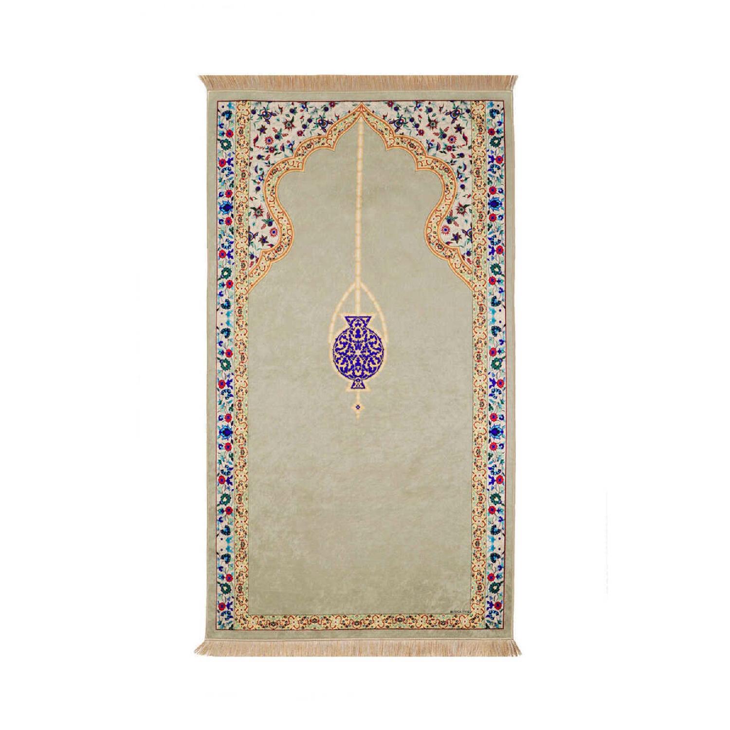 

Beige Velvet Carpet Prayer Rug чистый