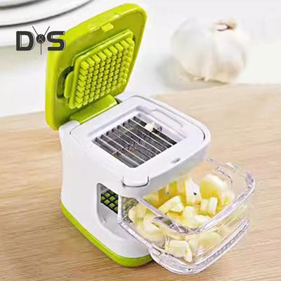 Garlic Press Slicer Manual Mincer Grater And Slicer Non-Slip Handle Ginger Spice Grinder Kitchen Gadget for Home Restaurant