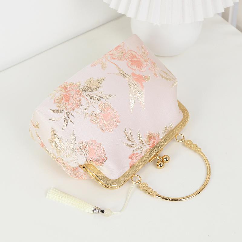 Chinese style hand-held cheongsam Hanfu small bag high value embroidery bag new Chinese versatile mouth gold bag