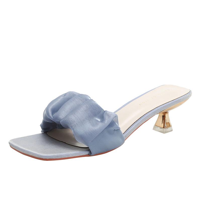2025 summer new cool slippers femininity fashion outer wear low heel skirt one word slippers versatile fairy sandals