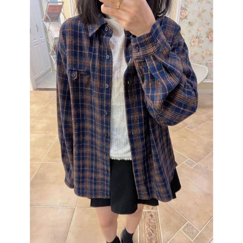 

Women s Navy Blue Plaid Shirt Jacket: Brushed, Loose Fit, Slimming, Versatile, Long Sleeve - Perfect for Autumn. Medium