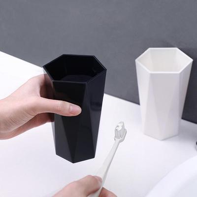 Bicchiere Portaspazzolino a Forma di Diamante Nordico - Elegante e Semplice Bicchiere in Plastica per Collutorio per Casa & Hotel.