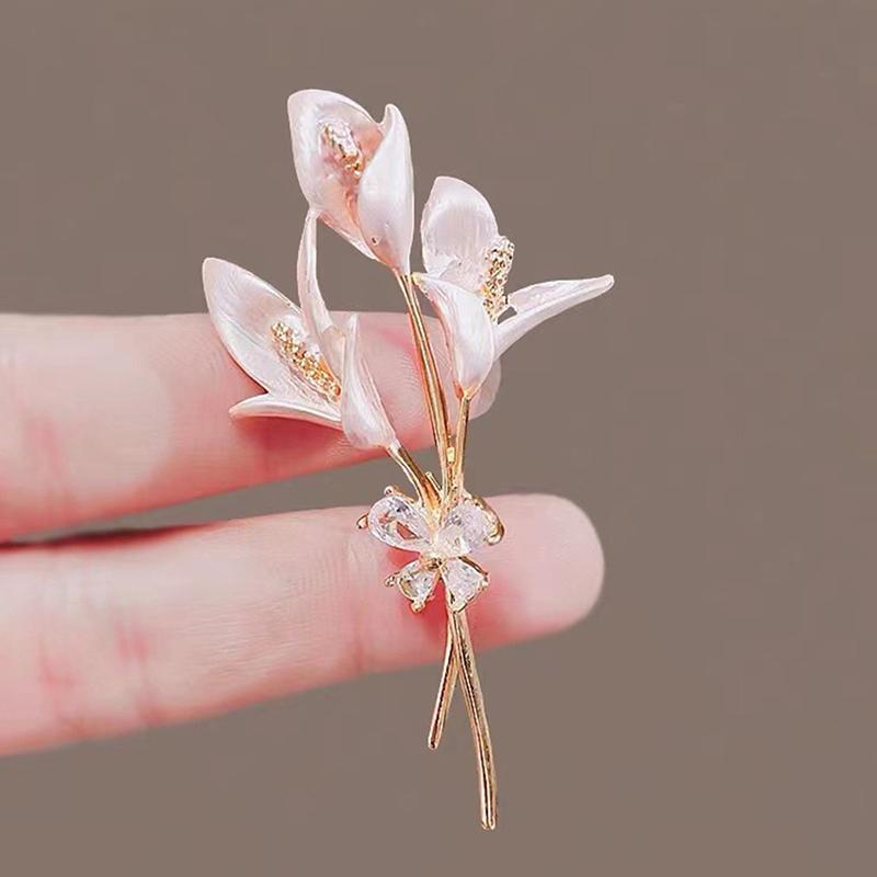 New Enamel  Flower Brooches For Women Elegant Weddings Banquet Brooch Pins