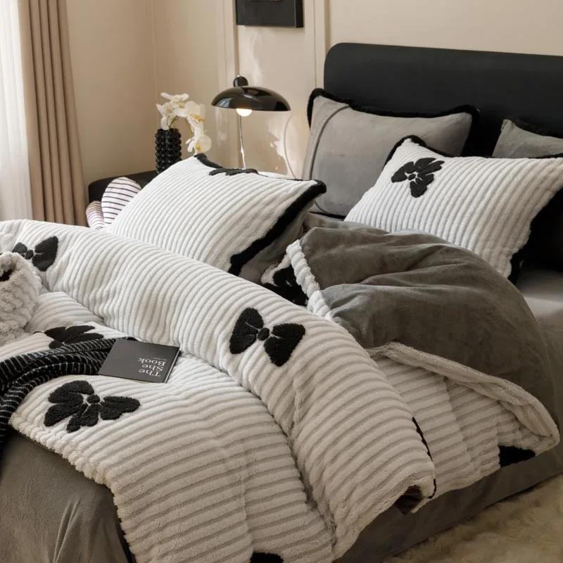 New Thickened Warm High Gram Weight Half Fleece Milk Fleece Jacquard Four-piece Set Bed Sheet Mattress Leopard Print