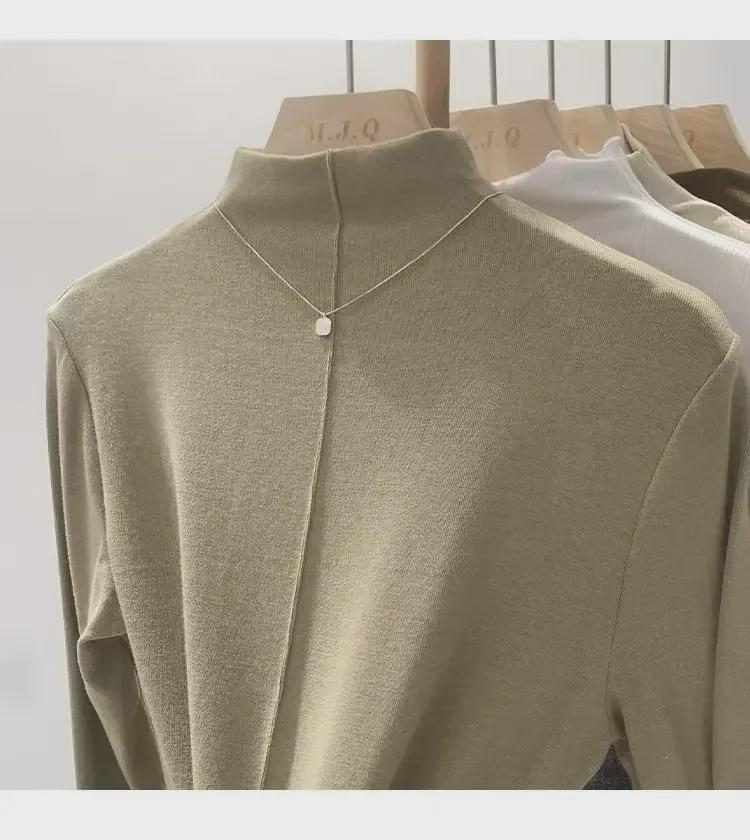 Podzim 2024 Dámský sametový top s rolákem a dlouhým rukávem slim fit