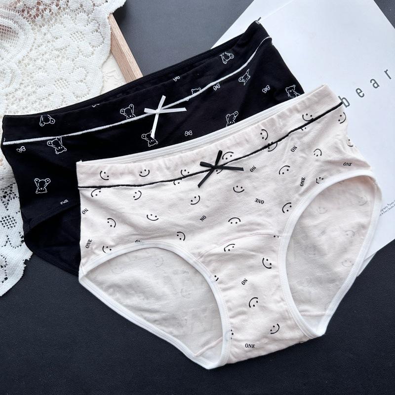 Ladies Spring and Autumn Cartoon Printed Bear Cotton Underwear