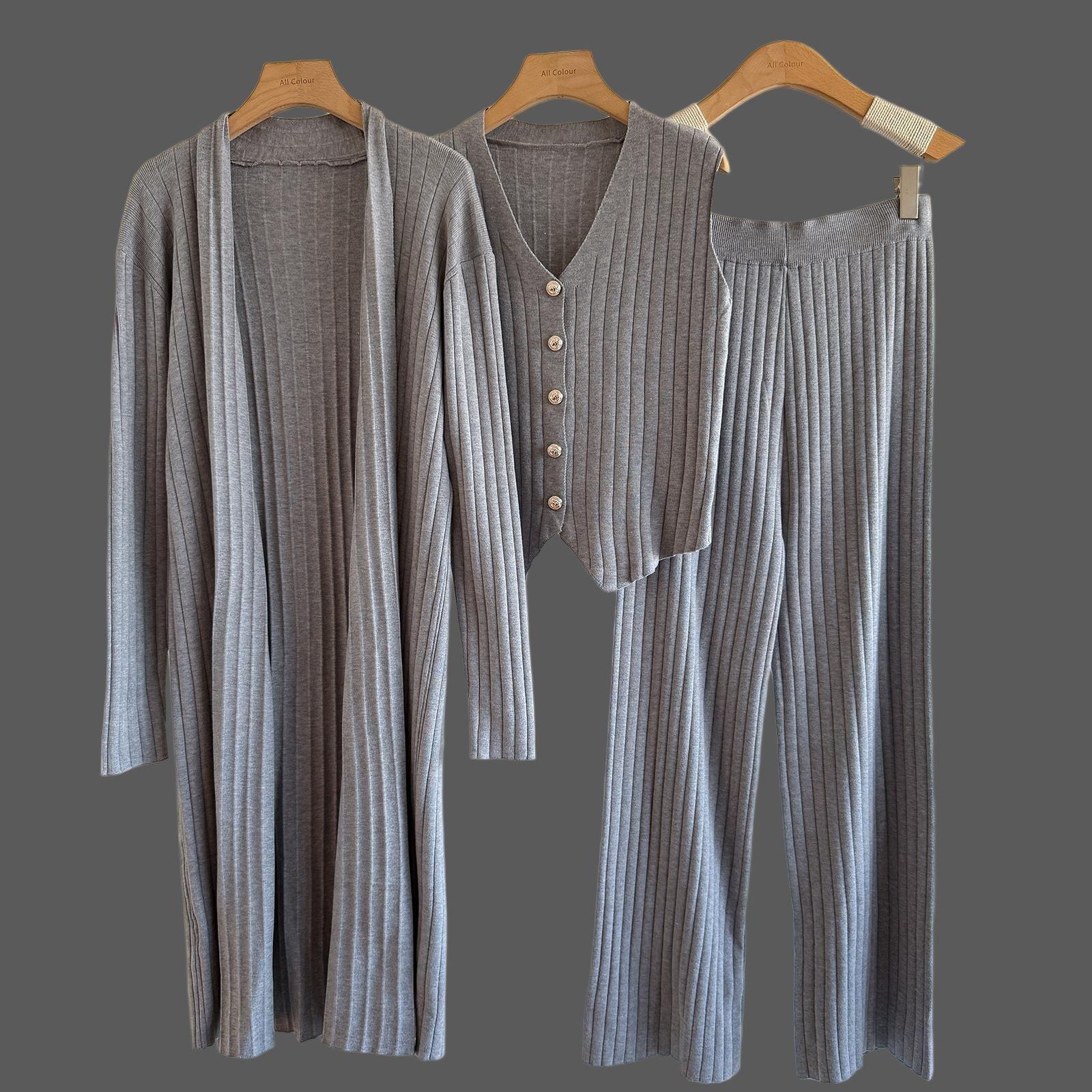 

Autumn and Winter Knitted Cardigan Women s New Korean Lazy Loose Soft Waxy Sweater Vest Three-piece Set Women One Size сірий колір