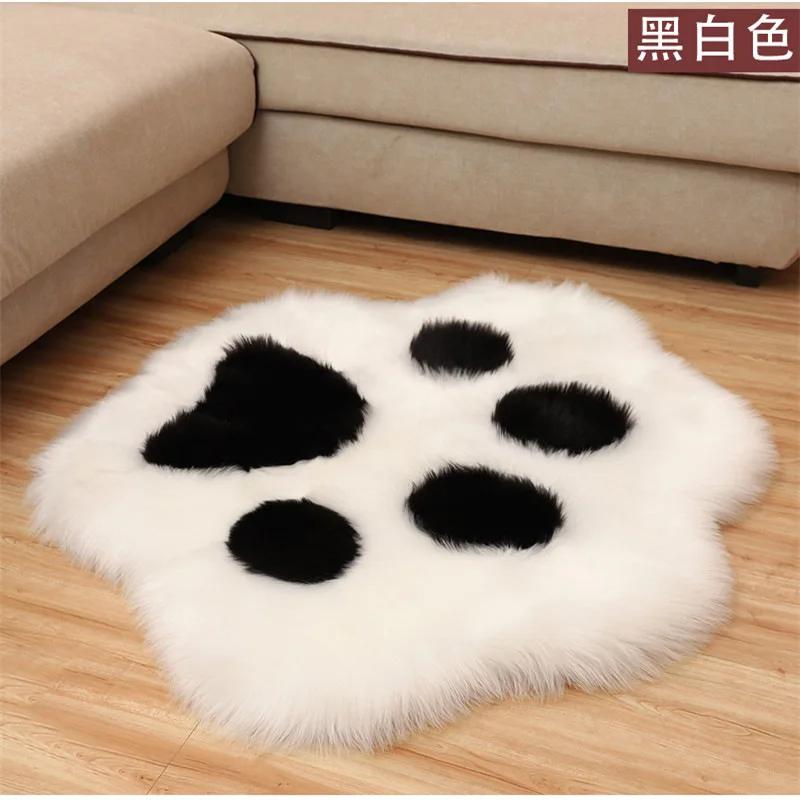 

Cute Cat Paw Bear Foot Cushion Animal Footprint Shape Soft Plush Carpet Home Sofa Table Floor Mat Bedroom Decorative Carpet 45cmx45cm