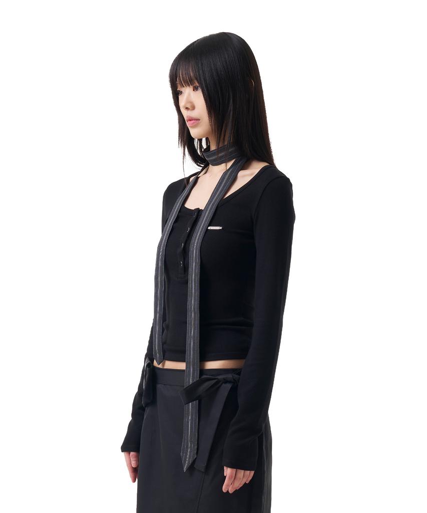 IUGAMAKARAS Button Fitted Top (Black)