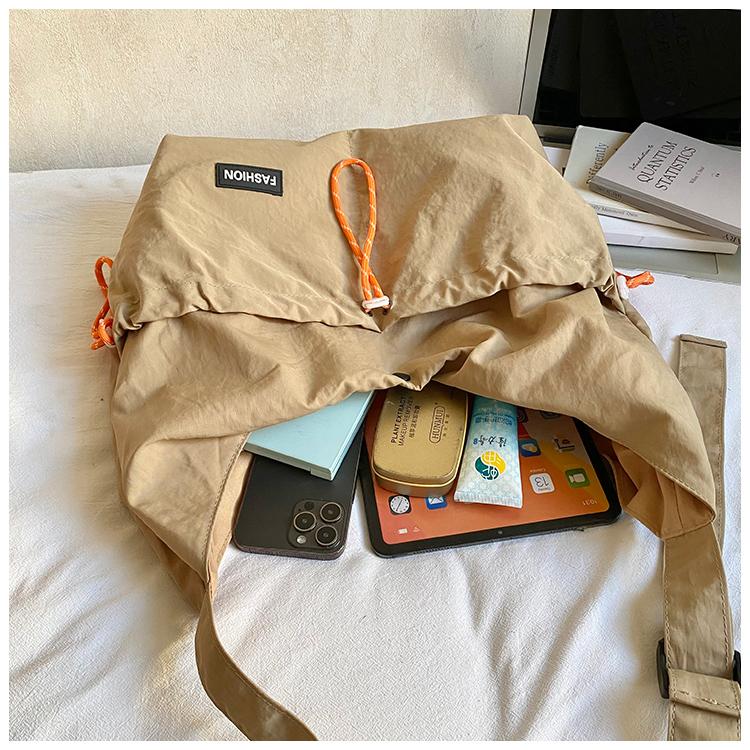 Large Capacity Tote Bag Women's Pleated Shoulder Bag Student Class Bag