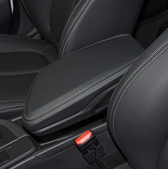 BMW X1 (2016-2021) Wymiana skórzanej osłony podłokietnika konsoli środkowej