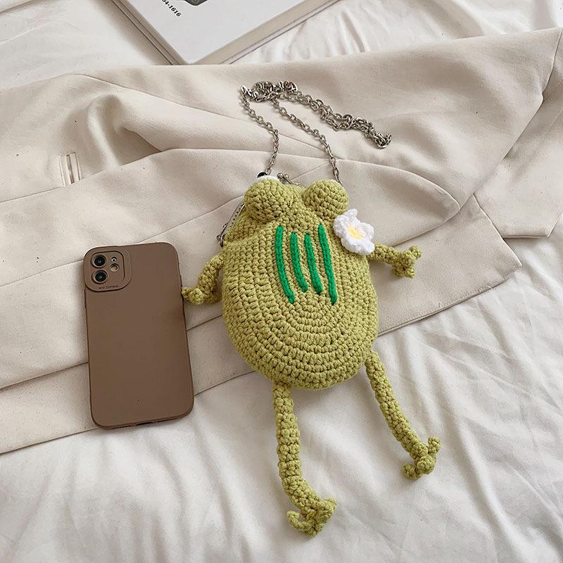 Cartoon small bag bag 2025 new Japanese clip chain bag ins net red girl single shoulder knitted mobile phone bag tide