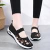 Old Beijing cloth shoes women's single shoes summer casual breathable walking shoes flying woven mesh embroidered mother shoes