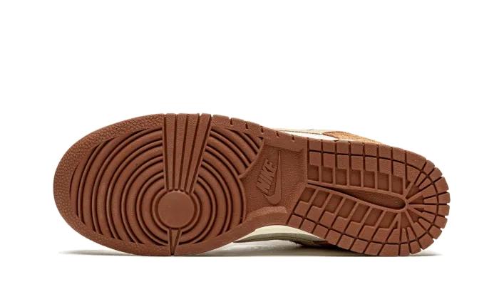 Dunk Low Medium Curry