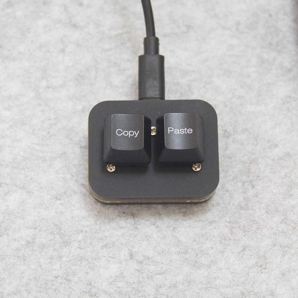 Mini RGB Backlit Hot-Swappable One-Key Numpad for Custom Shortcuts