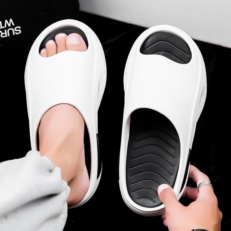 Fashion Shoes Man New Soft Bottom Sports 2025 Summer Casual Home Open Toed Shoes Color Blocked Outdoor Fashion Beach Non Slip Slippers