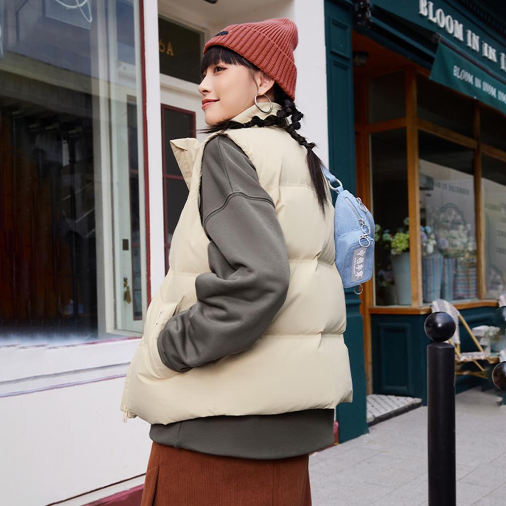 Li Ning Hot Pot Down Series Solid Color Loose Stand Collar Zipper Winter Versatile Casual Cold Resistant Down Vest Women vest Fog-Khaki AMRU124-1