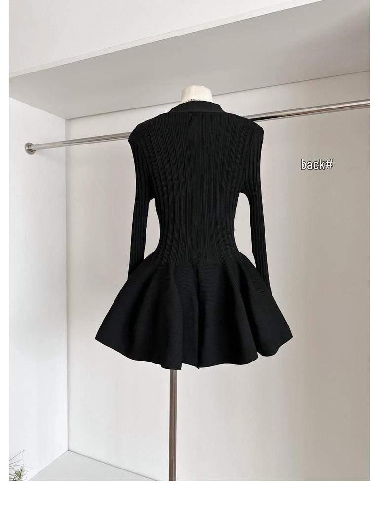 Thousand Gold Slimming V-neck Knit Dress: Autumn/Winter Elegant Date Outfit