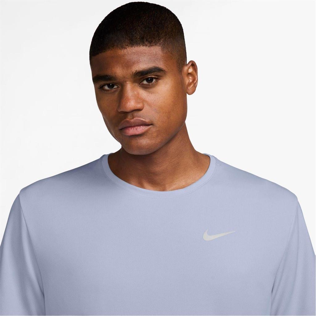 Nike Mens Miler Swoosh Reflective Detail T-Shirt