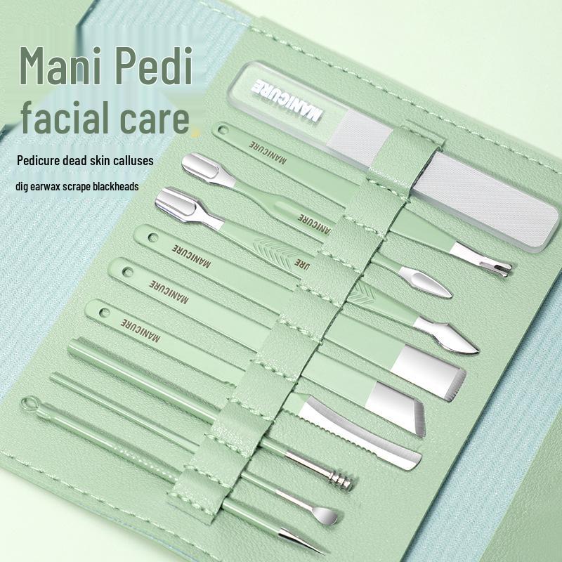 Set Manichiură și Pedichiură 16 Piese: Unghieră, Foarfece pentru cuticule și Instrumente