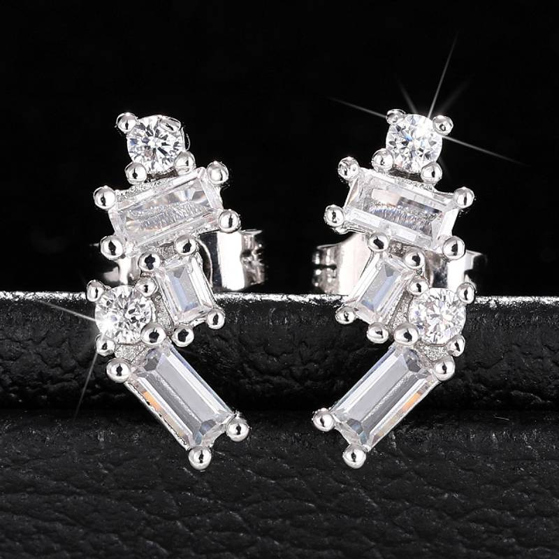 

Huitan Geometric Design Women Stud Earrings with Brilliant CZ for Wedding Party Trendy Accessories Delicate Female Daily Zircon