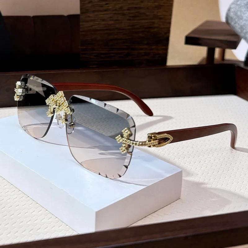 High Quality Retro High End Designer Style Trendy Edgy Punk No Rim Square Shaped Lenses Female For Both Male Sun Glasses