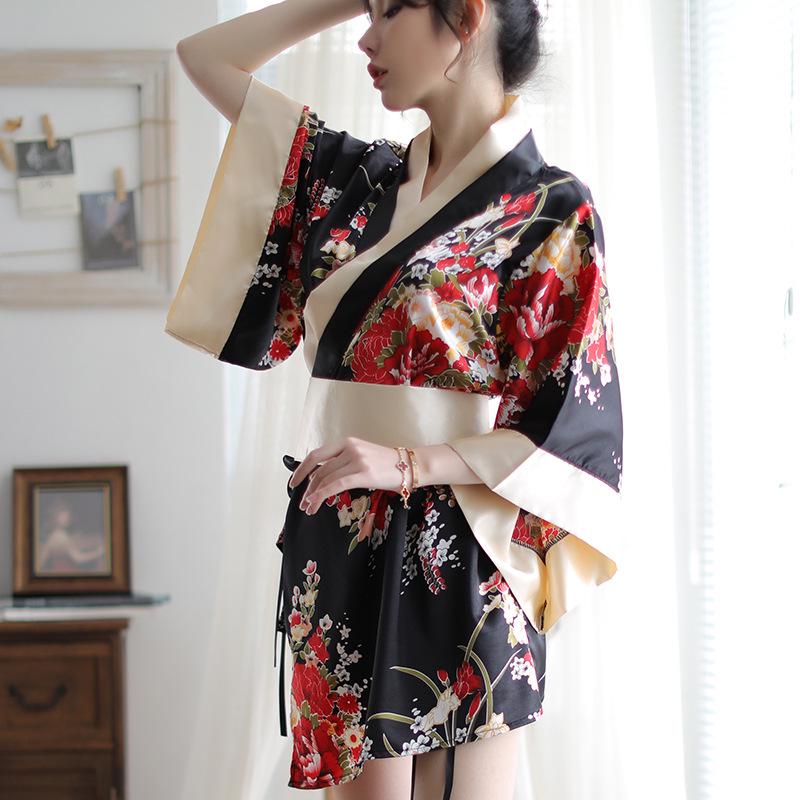 Sexy Deep V Japanese Kimono Bathrobe Set for Women – Playful, Cute, and Perfect for Role-Playing