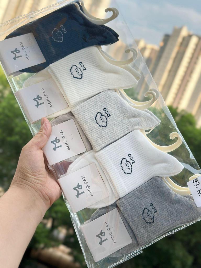 Autumn/Winter 10-Pack Women's Mid-Calf Cartoon Socks - Cute, Comfortable, Fashionable, College Style Cotton Sports Socks