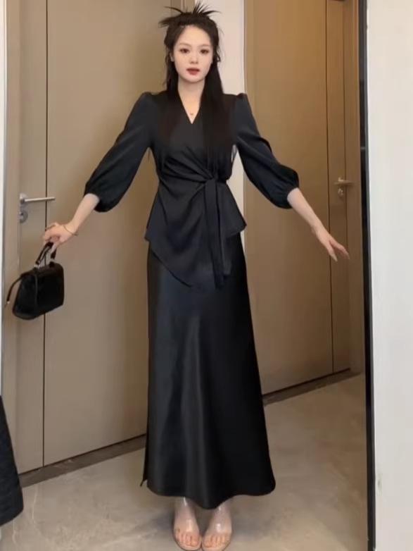 Women's Black Satin Fishtail Skirt - High Waist, Draped, with Slit - Spring/Summer 2026 Fashion