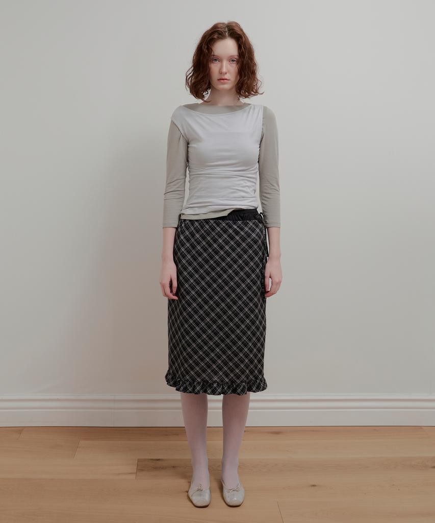 Aobteu Frill Layered Check Skirt - Black