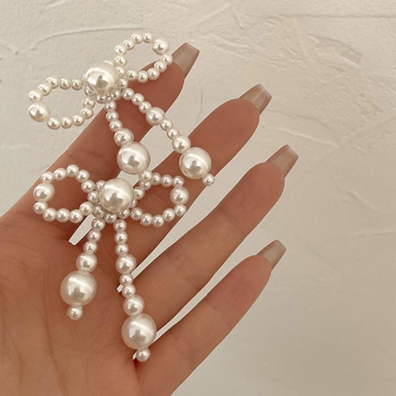 Fashionable Imitation Pearls Ear Clips Exquisite Pearls Beaded Bowknot Dangle Ear Studs for Daily Wear Dates Parties