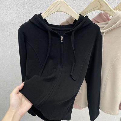 Oberteile – Hoodies & Sweatshirts