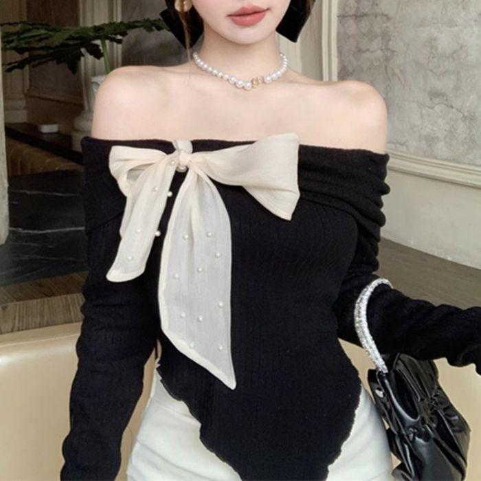 

Женский красный трикотажный свитер с длинными рукавами и открытыми плечами - приталенный асимметричный короткий топ на весну XL чёрный