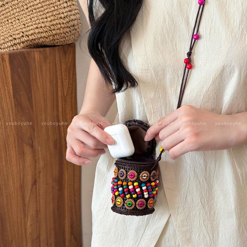 Bohemian Ethnic Style Coconut Shell Bag Women's Handwoven Earphone Port Red Envelope Retro Niche Design Change Bag