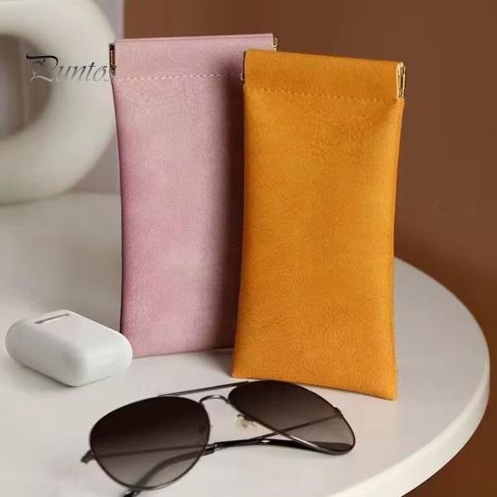 2 Pcs Sunglasses Pouch Soft Auto-Closing Stylish Case Faux Leather Anti-Scratch Lining Compact Glasses Bag Microfiber Screen Cleaning Bag