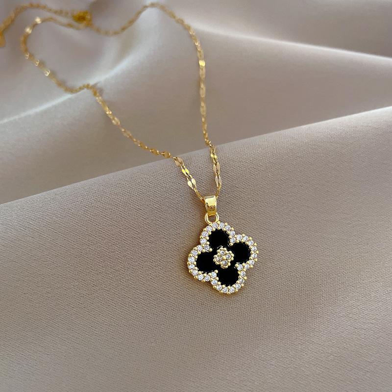 Clover Flower Light Luxury Temperament Gorgeous Full Diamond Necklace Female Versatile Collarbone Chain Titanium Steel Chain