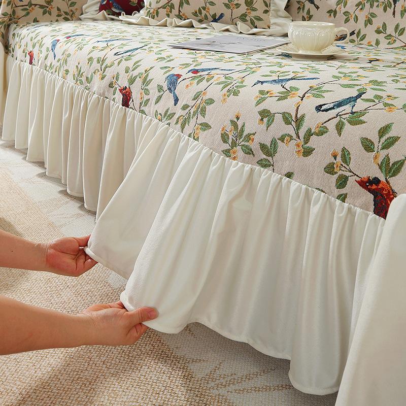 Pastoral Retro Printed Sofa Cover with Skirt All-Inclusive Floral Sofa Towel for Four Seasons Luxury Soft Furniture Protector