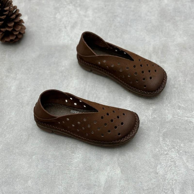 Women's Handmade Leather Shoes Summer Round Head Flat Soft Cowhide Hole Sandals