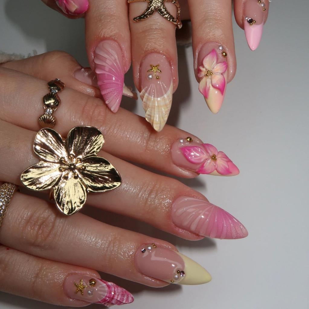 24PCS Sweet Pink Almond Press on Nails Golden Border Flowers Patterns French False Nails for Spice Girls Wearable Nail Manicure