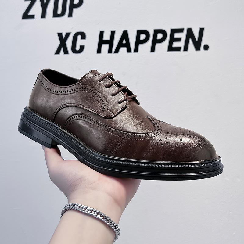 

Men s Brock leather shoes brown retro engraved business dress groom wedding suit men s shoes 6151-A 44 світло-коричневого кольору