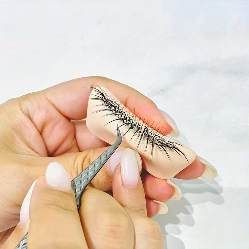 1pcs With Realistic Eyelash Extensions, Reusable Training Eyelid-Eyelash Extension Tool Eyelash Practice Silicone Model