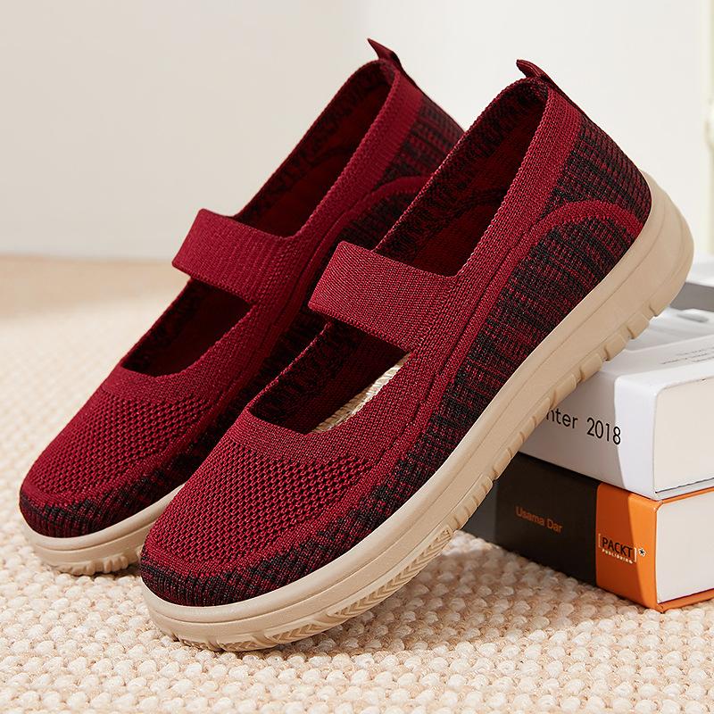 Shoes women's single shoes middle-aged and elderly mother shoes casual shoes old Beijing cloth shoes women's shoes soft soles not tired feet flat sho