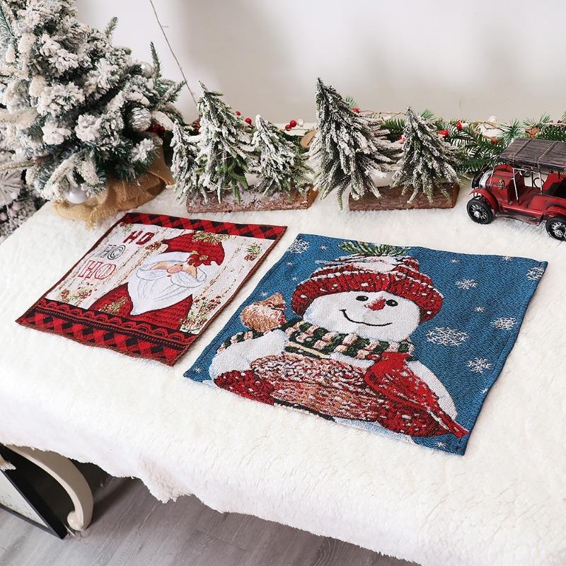 Christmas Table Mat Knitted Fabric Santa Holiday Party Decoration Heat Resistant Dining Coaster for Home Festive Decoration