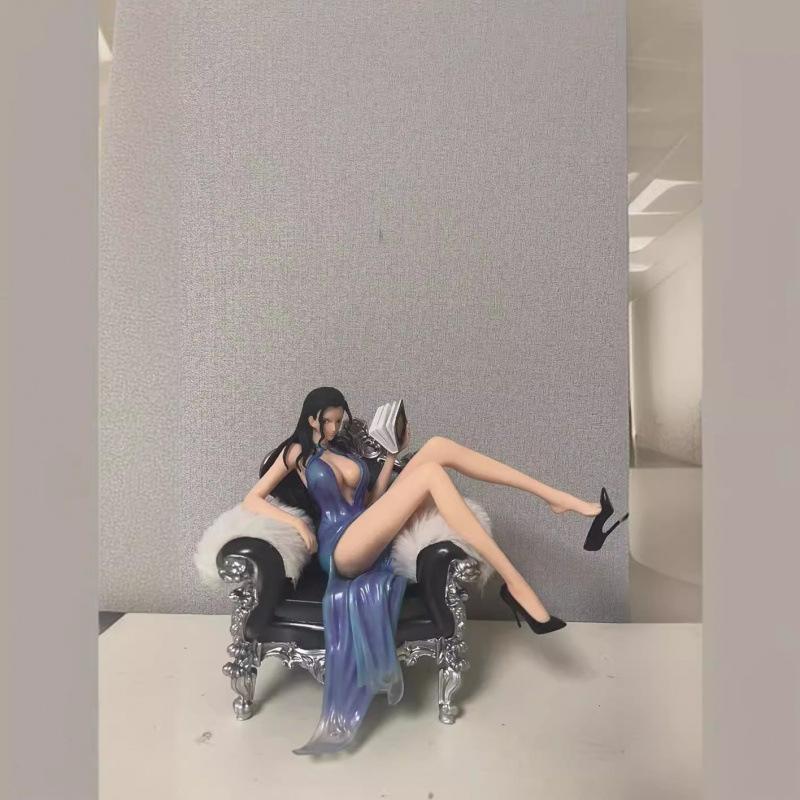 One Piece figure IU sofa empress Robin Nicole Robin two-dimensional animation beautiful girl statue model gift