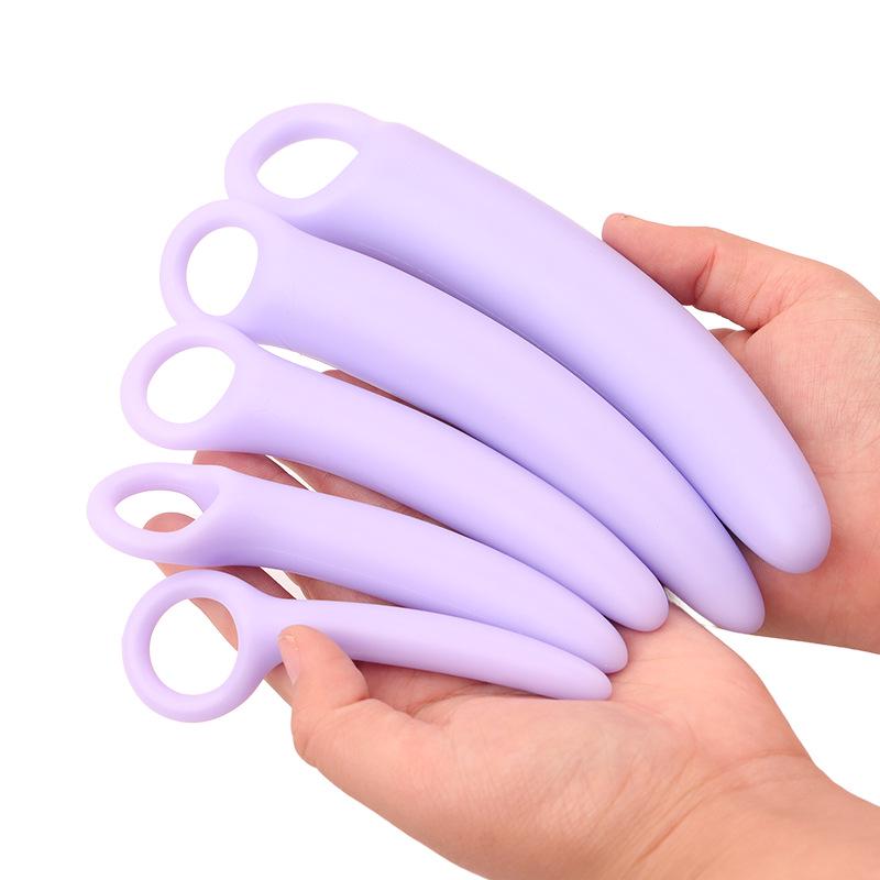 Crescent Female Vibrator: Hand-Pulled Anal Plug for SM Training & Adult Play