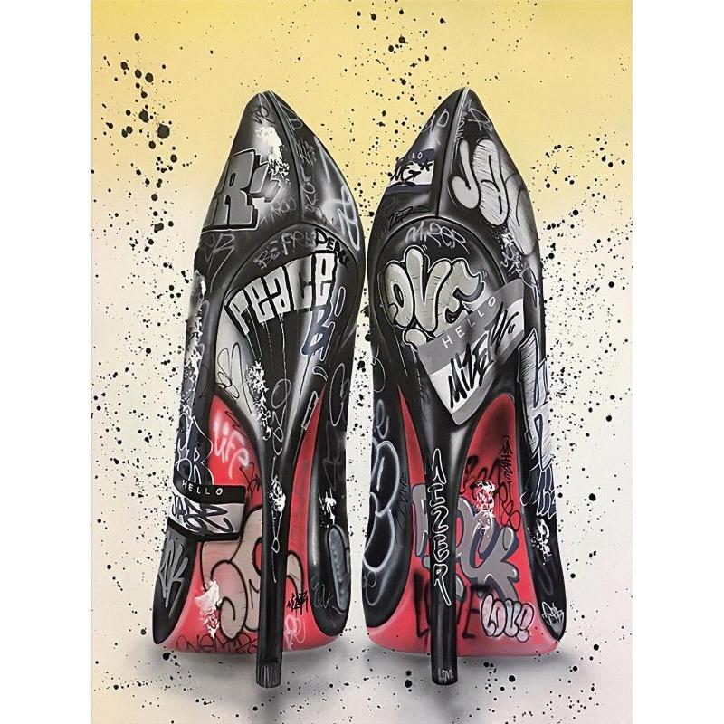 Street Graffiti Canvas Art Print Perfume Couple Holding Hands Painting Living Room Art Poster for Home Wall Decor Decoration